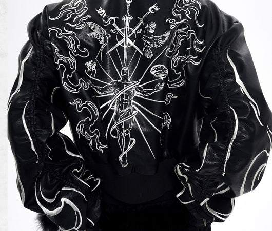 Chaqueta de Cuero Corta con Bordado en Espalda - Image 13