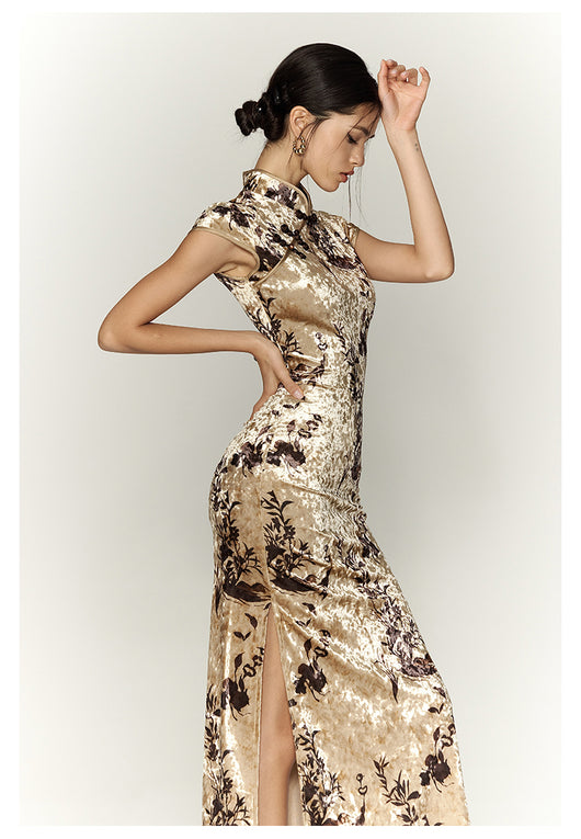 Vestido Cheongsam de Terciopelo Elegante con Movimiento Fluido - Image 18