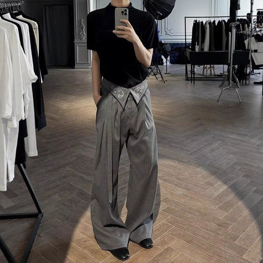 Pantalones Kendo Hombre con Pliegues Drapeados y Rayas Acumuladas