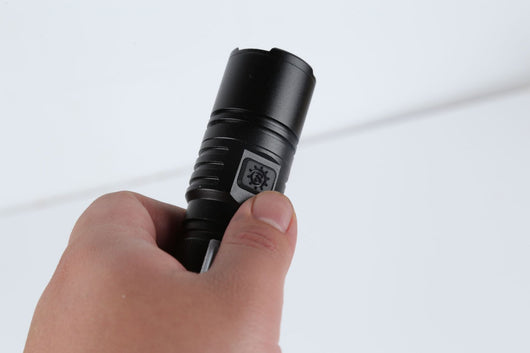 Linterna LED Multifunción con Carga USB y Imán Potente - Image 28