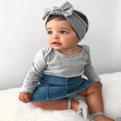 Conjunto de 3 Piezas: Enterizo de Algodón Puro con Falda Denim y Pañoleta - Image 13