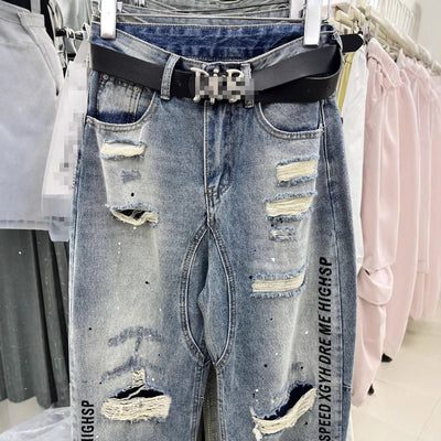 Jeans Rotos con Estampado de Letras y Efecto Pintura Desgastada - Image 3