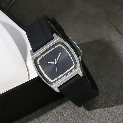 Reloj de Pulsera Minimalista Cuadrado sin Logo - Diseño Versátil - Image 12