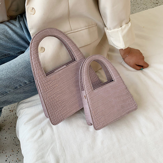 Bolso Bandolera con Cadena - Image 3