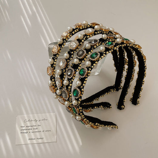 Diadema de Perlas Barrocas con Diamantes y Bordes Finos - Elegancia de Alta Gama - Image 4