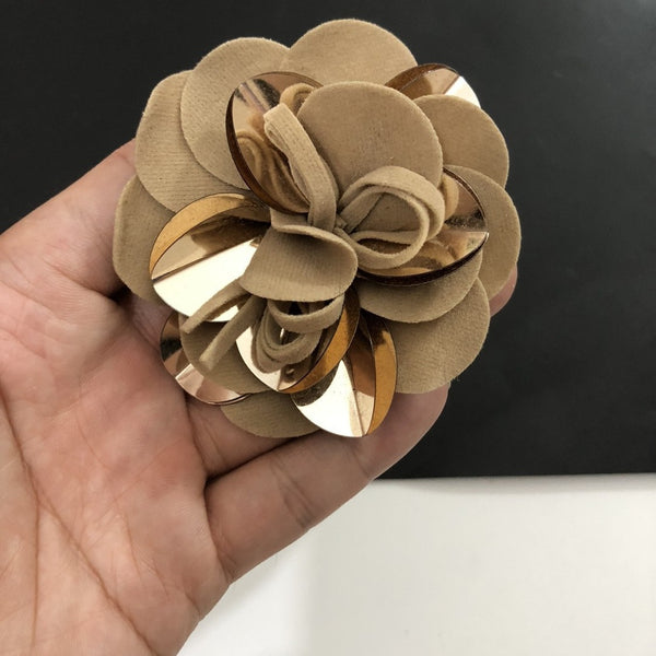 Broche Floral de Franela - Accesorio Multiuso para Cabello, Bolso y Moda