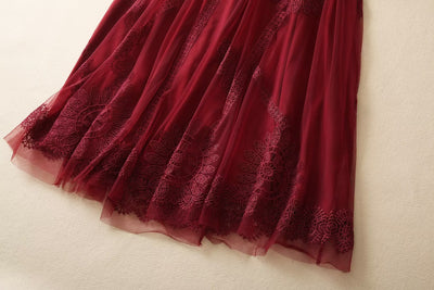 Vestido Niña Burdeos con Cintura Elegante - Image 15