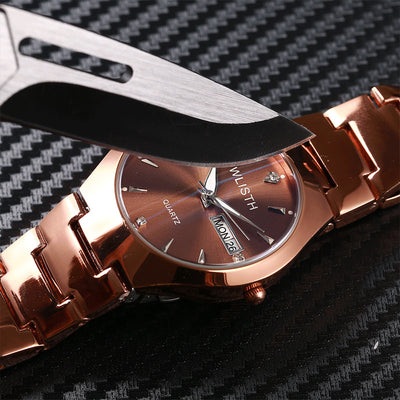 Reloj de Pareja Dorado Luminoso con Correa de Acero Impermeable - Image 3