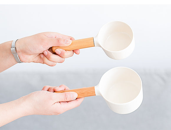 Cucharón para Alimento de Mascotas con Mango de Bambú