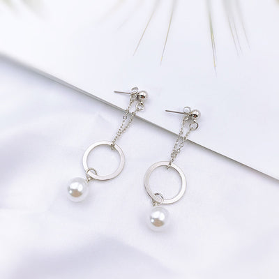 Aretes Coreanos Asimétricos con Flor de Perla y Moño - Image 45