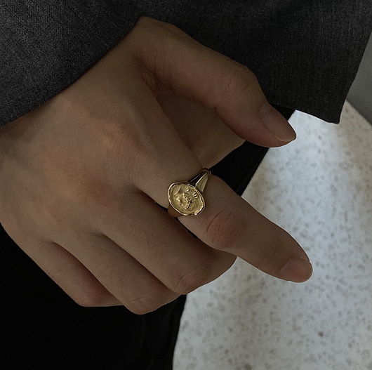 Anillo de Retrato Personalizado - Image 3