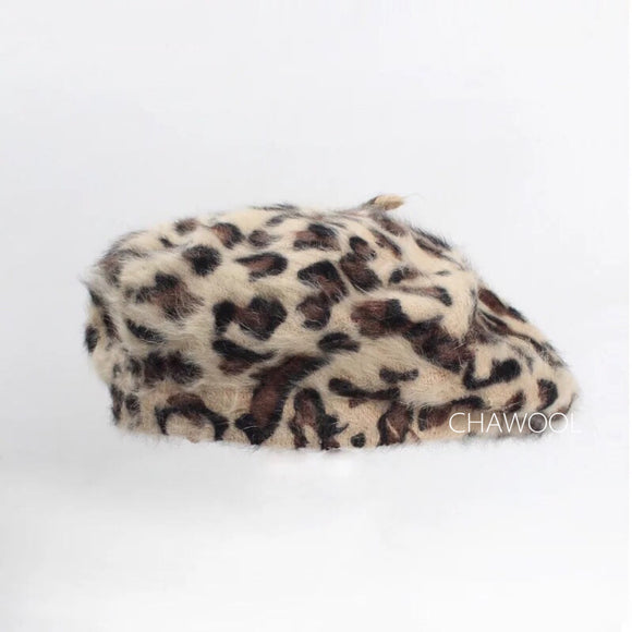 Boina Retro Leopardo Artista - Estilo Versátil e Icónico
