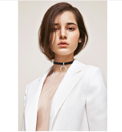 Collar Corto Luna Creciente - Gargantilla Elegante Estilo Europa - Image 3