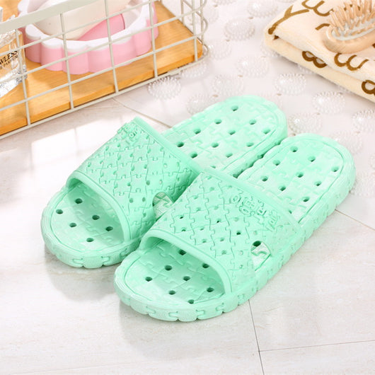 Pantuflas de Baño Antideslizantes Huecas para Parejas - Hombre y Mujer - Image 9