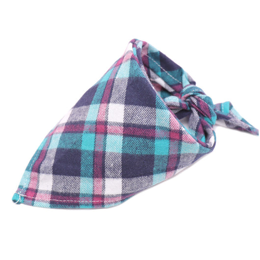 Pañuelo Triangular de Franela Cuadrillé para Bebé - Image 2