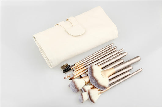 Kit Completo de Maquillaje 24 Piezas con Brochas Profesionales - Estuche Portátil - Image 3