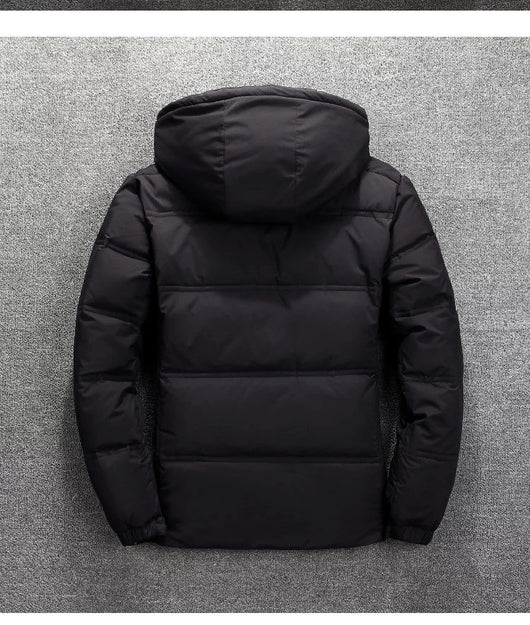 Chaqueta de Plumas para Hombre con Corte Atlético - Image 9