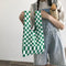 Bolso de Mano Tejido con Diseño a Cuadros