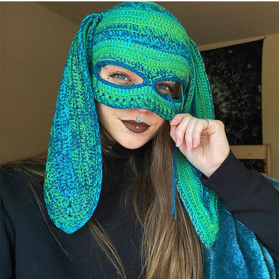 Gorro de Punto Artesanal con Orejas de Conejo, Diseño Divertido con Máscara de Un Ojo y Cuernos - Image 16