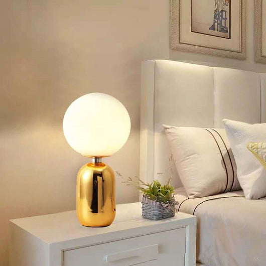 Lámpara de Mesa Elegante y Minimalista - Image 4