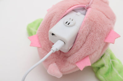 Pink plush pig cat toy with green wings, featuring sound and vibration, 15.5cm long, with USB charging. - Image 10