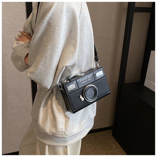 Bolsa Crossbody Mini con Cadena Coordinada - Image 18