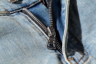 Pantalones Jeans Slim Fit con Pliegues y Bloques de Color para Hombre - Image 5