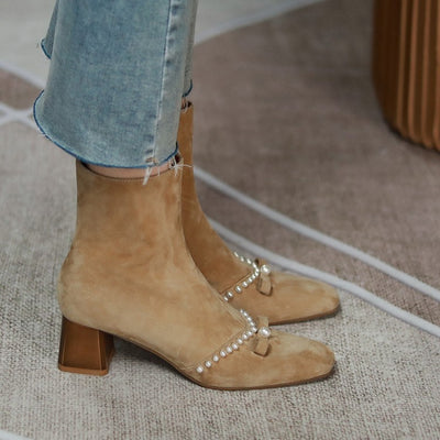 Botas Cortas con Tacón Medio, Punta Redonda y Moño de Perlas - Image 15