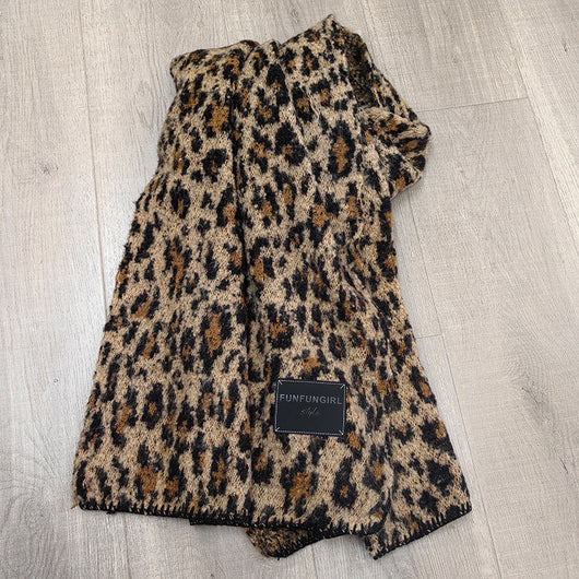 Pañuelo Triangular Estampado Leopardo - Abrigo Versátil para Primavera y Otoño - Image 7
