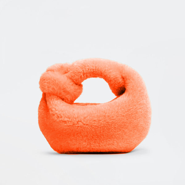 Bolso Underarm Plush Cloud con Pliegues - Image 5
