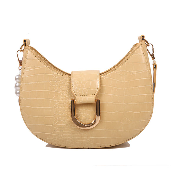Bolso Baguette Texturizado en Color Sólido