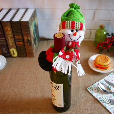 Decoración Navideña Premium: Papá Noel, Botellas de Vino y Champagne para Bar y Comedor - Image 18