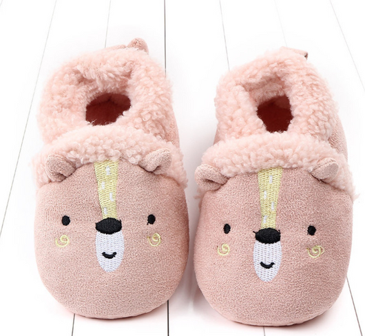 Zapatos infantiles antideslizantes con diseño de dibujos animados