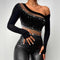 Blusa Manga Larga con Malla Transparente y Costuras Decorativas