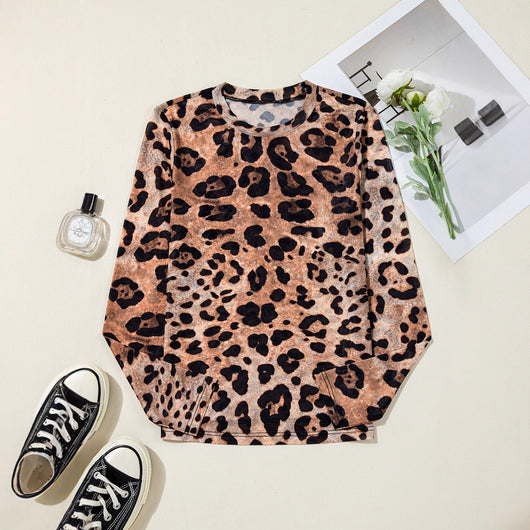 Suéter Ajustado Estampado Leopardo para Mujer con Mangas Largas - Image 4