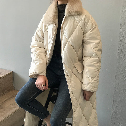 Chaqueta Acolchada para Mujer con Cuello de Piel y Diseño Rombo - Image 13