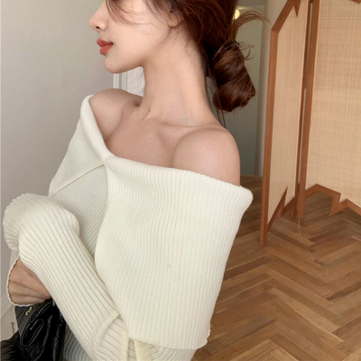 Suéter Cuello Solapa Blanco Slim Manga Corta - Image 10