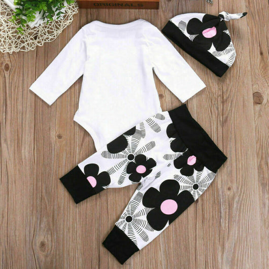 Conjunto de Tres Piezas Infantil de Algodón con Estampado de Corazones - Image 5