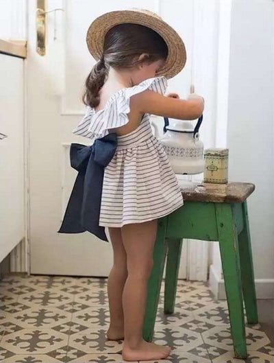Conjunto de Vestido y Shorts para Bebé Niña con Diseño de Rayas y Lazo Princesa - Image 4