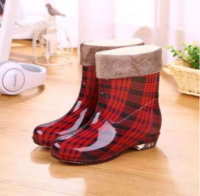 Calcetín Deportivo Corto para Mujer con Detalle Rojo - Image 7