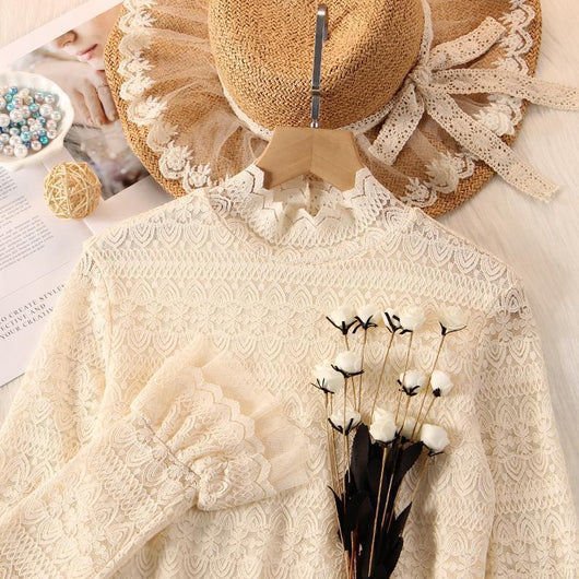 Blusa Cuello Alto con Encaje y Malla Aterciopelada Plus - Image 3