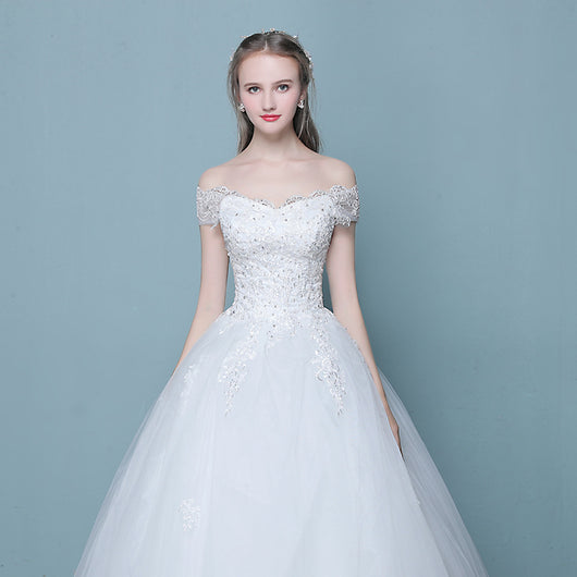 Vestido de Novia Coreano Elegante con Cola Recta - Diseño Moderno y Ajustado - Image 4
