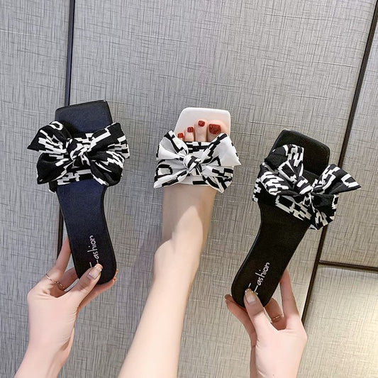 Chanclas Planas con Moño y Punta Cuadrada para Verano