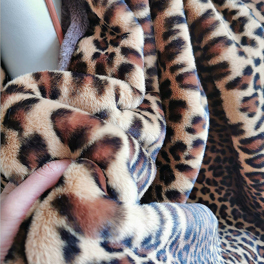 Manta de Lana Artificial con Estampado Leopardo - Cobertor de Poliéster Degradado Marrón - Image 7