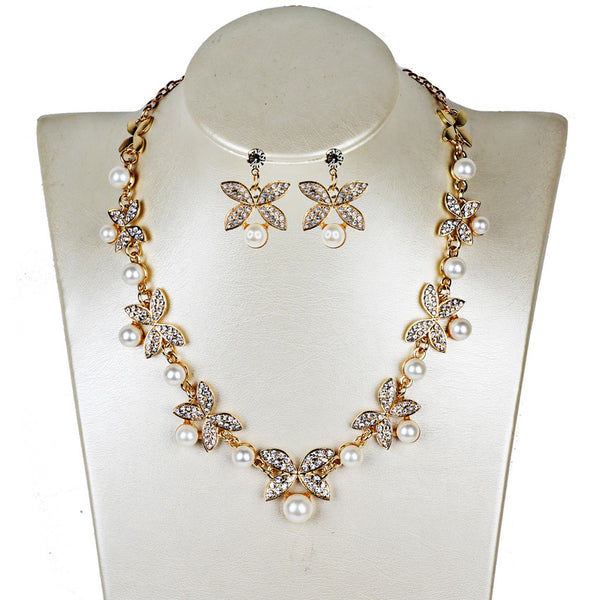 Conjunto de Joyería Nupcial con Perlas y Mariposas