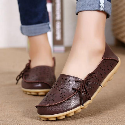Zapatos Bajos Cómodos para Mamá con Diseño Perforado - Image 10