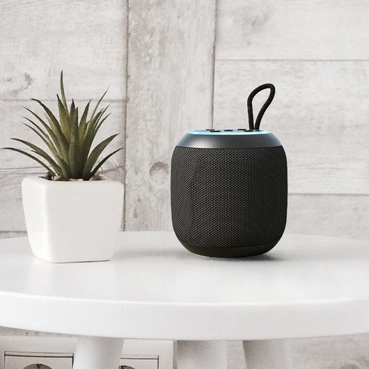 Parlante Portátil Bluetooth Impermeable con Bajos Potentes y Ranura para Tarjeta