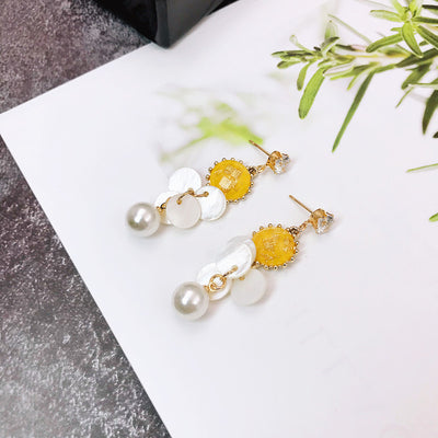 Aretes Coreanos Asimétricos con Flor de Perla y Moño - Image 41
