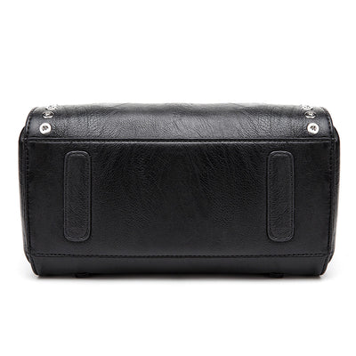 Bolso de Hombro Coreano para Mujer con Remaches - Diseño Moderno y Versátil - Image 2