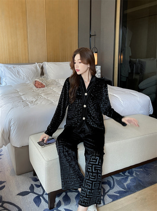 Pijama de Terciopelo Dorado para Mujer - Conjunto Elegante y Cómodo - Image 6
